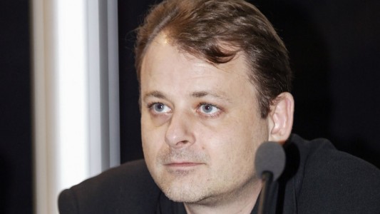 Detuvieron al director de cine Christophe Ruggia por acoso sexual a una actriz menor