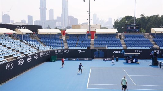 Retrasaron la clasificación del Abierto de Australia por el humo de los incendios