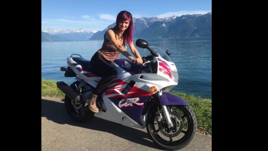 No dejan salir del país a una turista suiza que atropelló y mató a un hombre en Tierra del Fuego