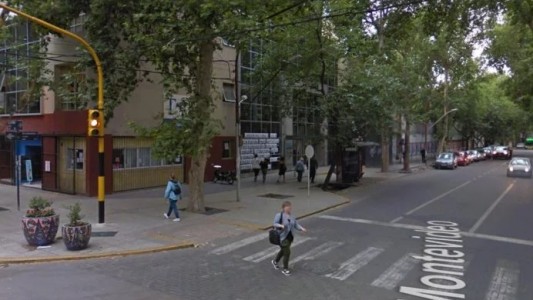 Mendoza: un nene de cinco años sufrió una descarga eléctrica al tocar un cartel publicitario