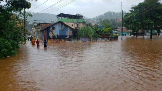 En el día más lluvioso de la historia, ya son tres los muertos por la tormenta