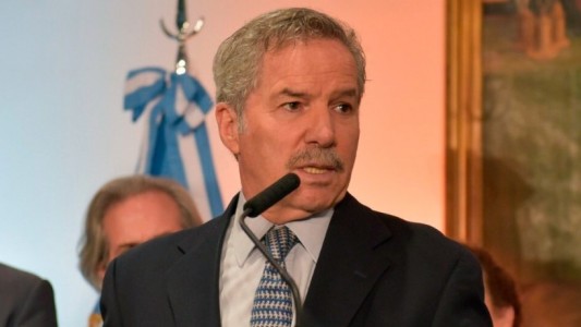 Estados Unidos da marcha atrás a los aranceles al acero y el aluminio argentino