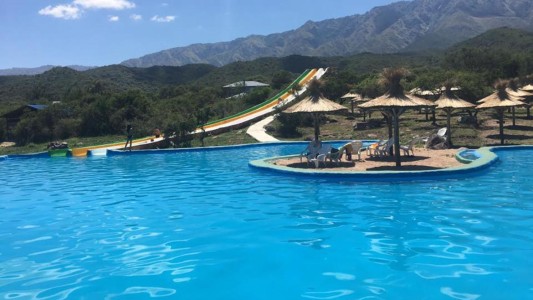 Se encuentra estable el menor que casi muere ahogado en un parque acuático