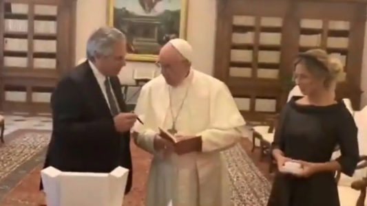 ¿Qué le regaló Alberto Fernández al Papa Francisco?