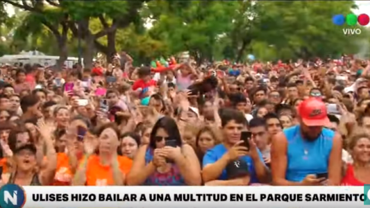 Ulises Bueno hizo bailar a una multitud en el Parque Sarmiento