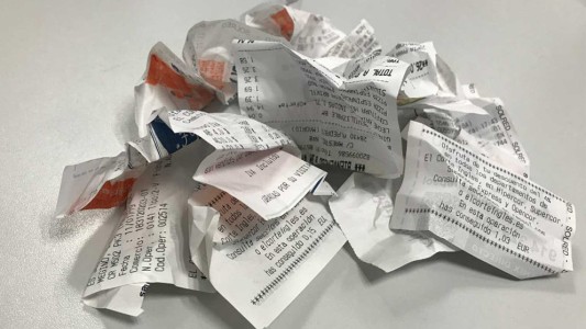 Alertan por la presencia de un peligroso tóxico en los tickets que se borran