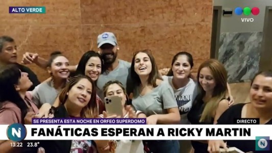 Ricky Martin: fanáticas irrumpieron en el hotel y se sacaron una foto con su ídolo
