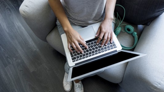 Argentores ofrece cursos gratuitos para teatro, medios audiovisuales y web