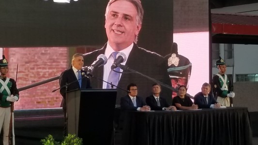 Con duras críticas a la gestión Mestre, Llaryora inauguró las sesiones del Concejo