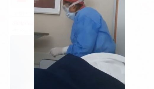 VIDEO: el primer paciente con coronavirus del país hace bromas en la clínica