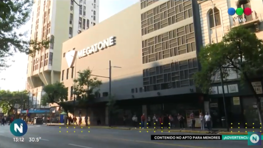 Asaltaron un local de Megatone en plena peatonal y fueron detenidos a pocas cuadras