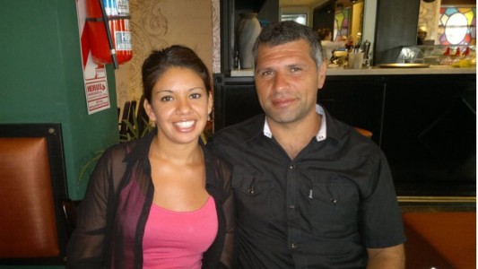 Tenía orden de restricción pero entró al trabajo de su pareja y la mató a puñaladas