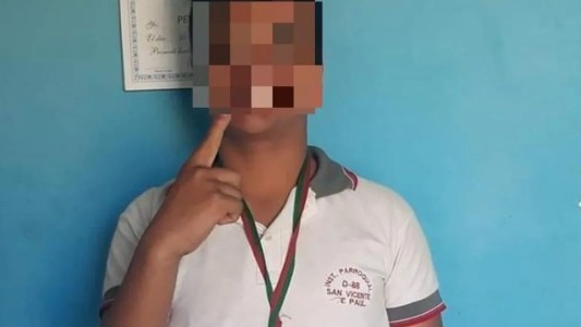 VIDEO: Brutal golpiza a un chico con discapacidad en el baño de un colegio