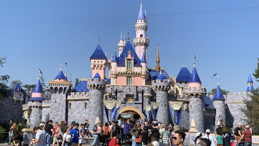 Cerró Disneyland por el coronavirus
