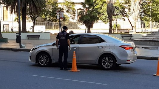 Primer día de cuarentena con cinco detenidos por violar la prohibición de circular