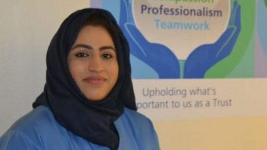 La historia de la enfermera que atendió a 100 pacientes con coronavirus y ahora está grave