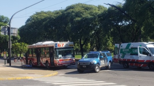 Pasajero de colectivo denunció que una mujer iba tosiendo y activaron el protocolo por coronavirus