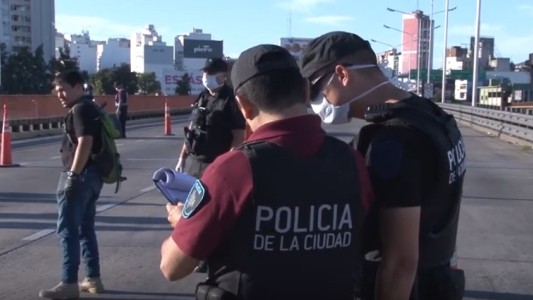 Buenos Aires: insólito, en un control policial argumentó que buscaba travestis para tener sexo