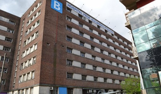 Una mujer con coronavirus recibió el tratamiento recomendado por médico francés en el Hospital Posadas