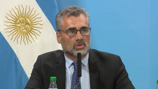 Piden la renuncia del titular de la ANSES por el descontrol en los bancos