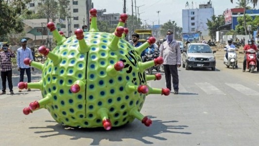 VIDEO: el "corona-móvil", el auto inspirado en el covid-19