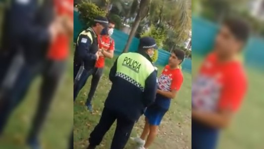 Funcionarios tucumanos violaron la cuarentena para jugar al pádel: fueron separados de sus cargos