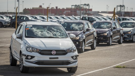 Concesionarias piden que el gobierno se haga cargo de los salarios
