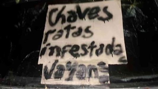 Incendiaron el auto de una médica infectada con coronavirus