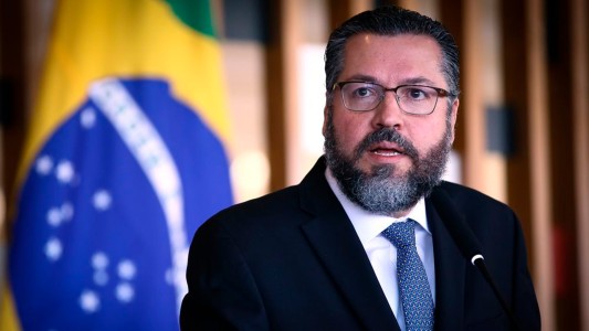 El coronavirus es parte de una conspiración comunista mundial, según el canciller de Brasil