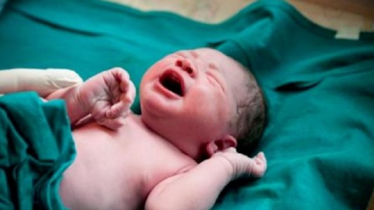 Pandemials: le pusieron Ciro "Covid" a su bebé