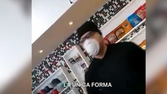 Cigarrillos y algo más: para comprarlos, obligan a gastar 550 pesos