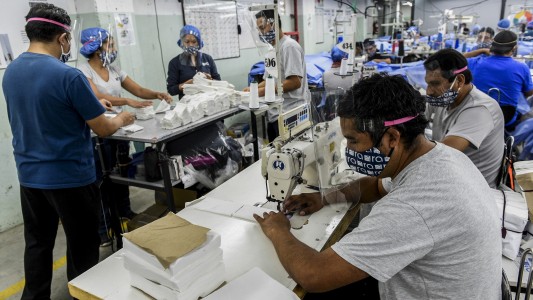 La cuarentena sigue hasta el 24 de mayo y abrirían cerca de 1.000 industrias