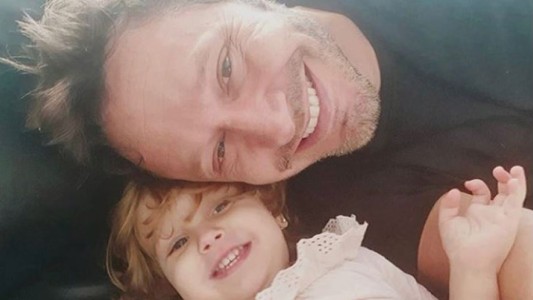 La tierna postal de Benjamín Vicuña con Magnolia que publicó La China Suárez