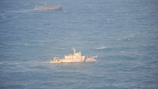 Lograron detener a un buque pesquero chino que se había fugado