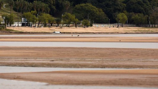 Continúa la bajante histórica del río Paraná: la altura es de 16 centímetros en la capital de Entre Ríos