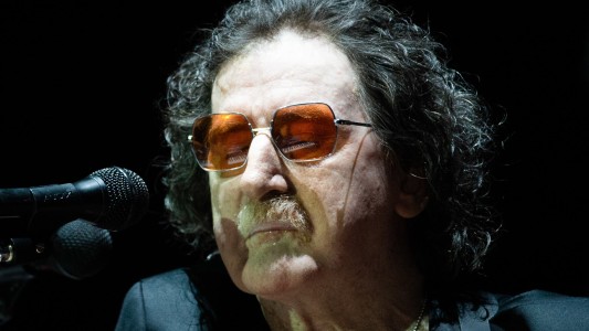 Dieron de alta a Charly García