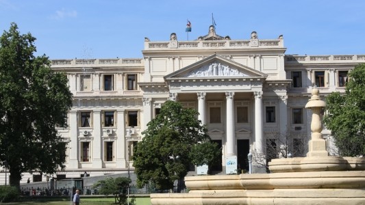 Amparo contra la ley previsional: ordenan no descontar a una jubilada el aporte solidario de hasta 20%