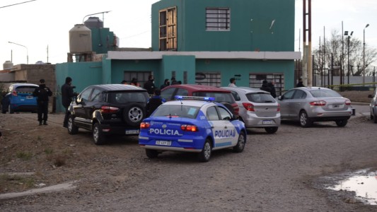 Murió al caer de 4 metros cuando huía de una pelea con vecinos