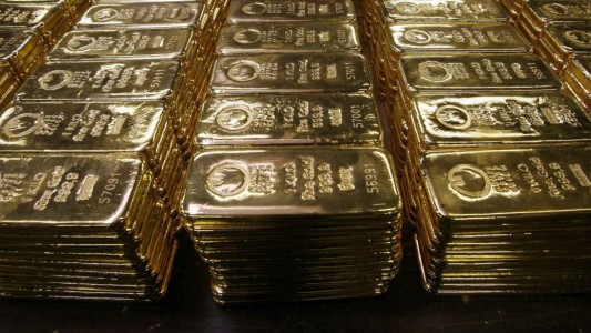 Misterio: olvidan un paquete con lingotes de oro en el tren y ahora las autoridades buscan al dueño