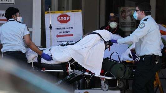 Estados Unidos reportó menos de 400 muertes por coronavirus por segundo día consecutivo