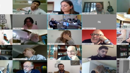 Analizan regular el trabajo remoto