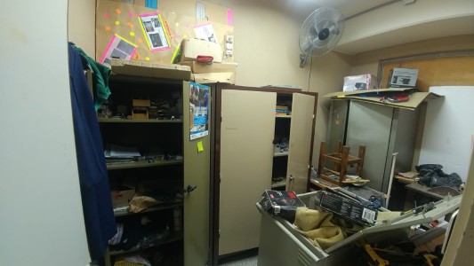 Robos y destrozos en la escuela técnica Florencio Escardo de Campo de la Ribera