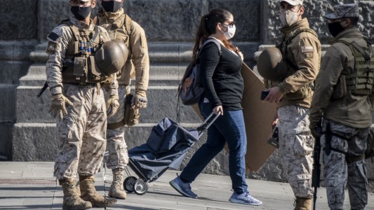 Gobierno de Chile negó que haya aplicado "inmunidad de rebaño"