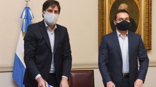 Definen protocolos para volver a las aulas: "El sector universitario va a ser el último"