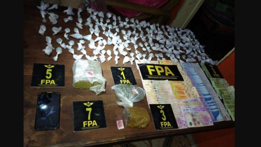 Incautan más de 2200 dosis de droga en dos “quioscos” de barrio Ampliación Cabildo