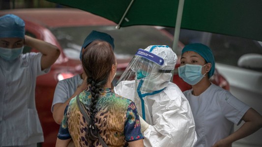 China puso en cuarentena a medio millón de personas por otro rebrote de COVID-19