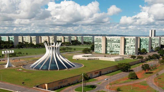 Brasilia decreta el estado de calamidad ante brote de casos tras haber flexibilizado la cuarentena