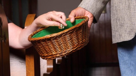 Con "FE" la Iglesia busca donantes y fondos para solventar sus tareas pastorales