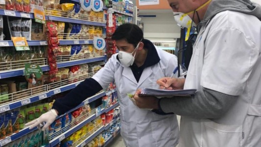 En La Plata ningún supermercado e hipermercado respeta los precios máximos