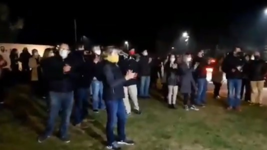 Cacerolazo en el barrio privado de Pilar donde Lázaro Báez cumplirá arresto domiciliario